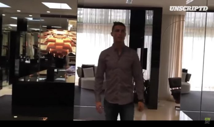 inside-cristiano-ronaldos-house-pozuelo-de-alarcon-spain-03