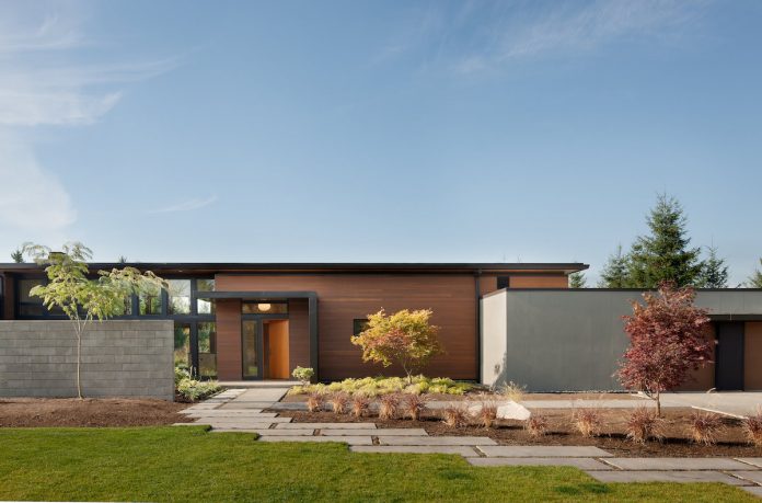 Olympia Prairie Home by Coates Design