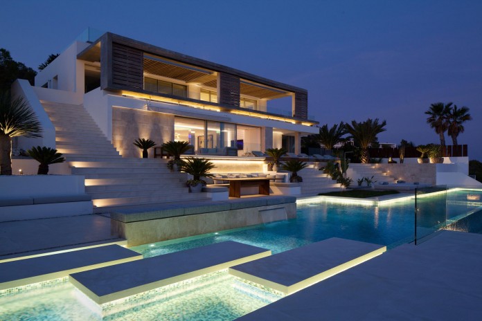 Roca Llisa by SAOTA & ARRCC
